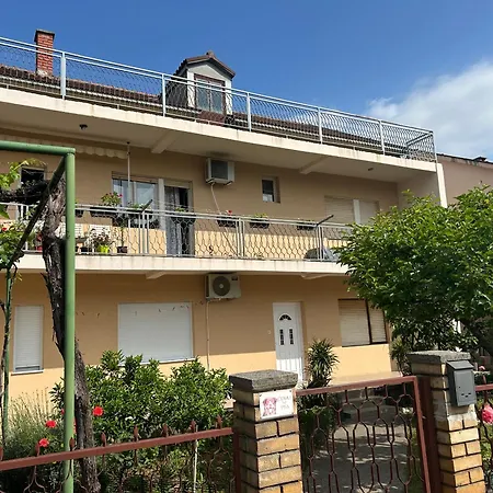 Prestige Apartment *